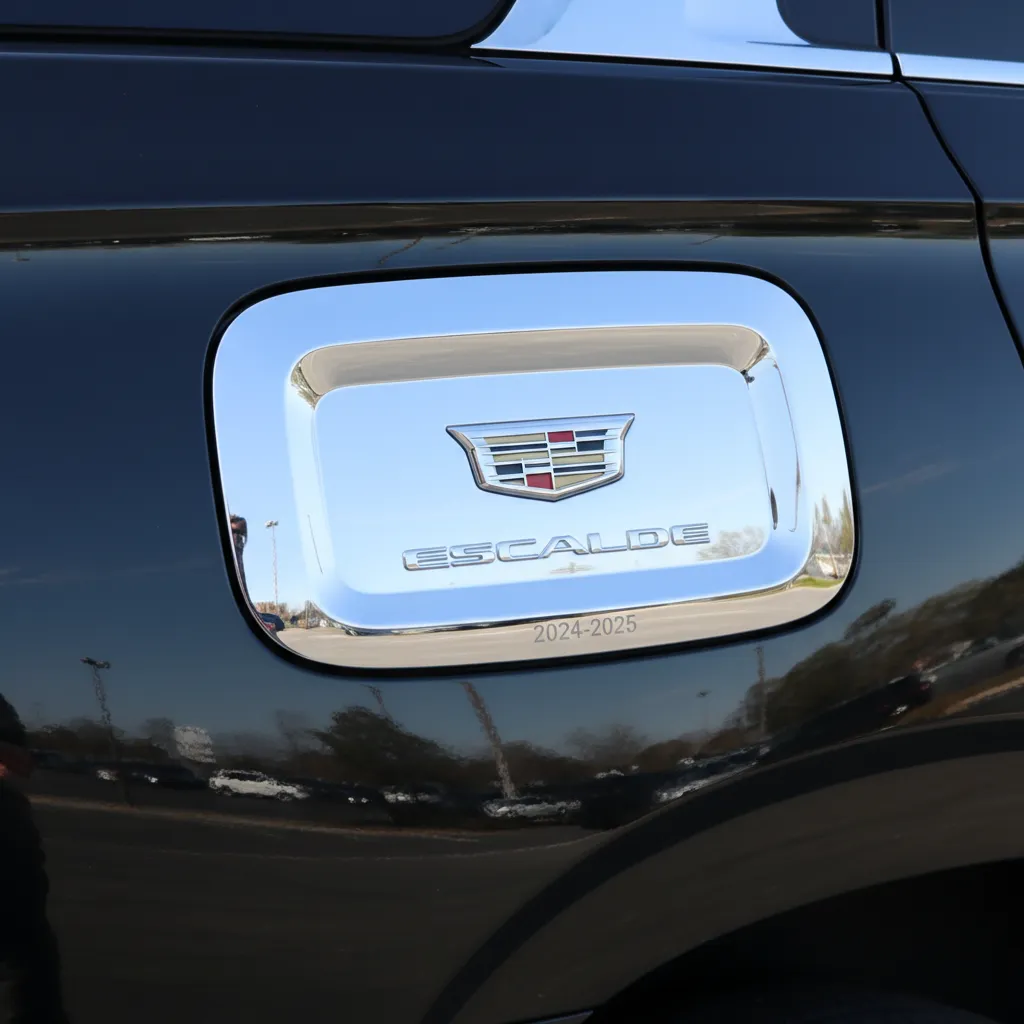 Хромированные накладки на лючок бензобака