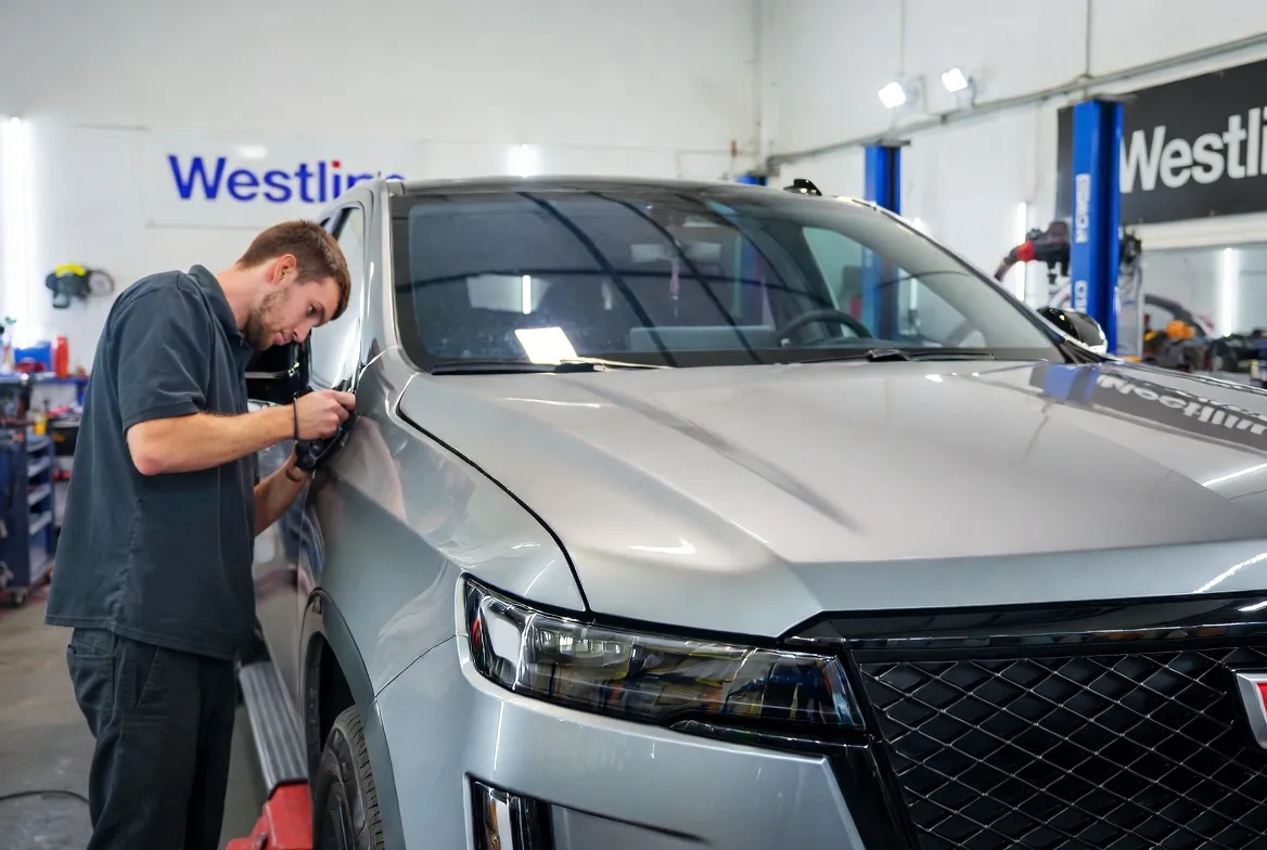 Удаление вмятин без покраски 1