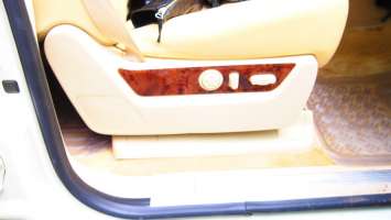 Отделка салона под дерево